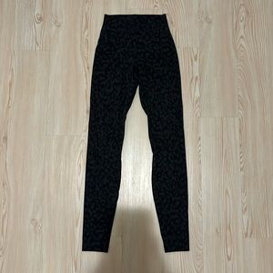 Lululemon Align Pant 28"
Formation Camo Deep Coal Multi